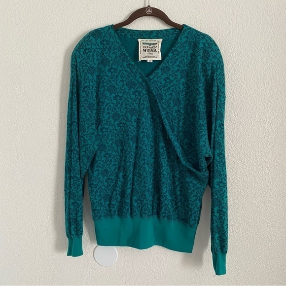 Carole Little Sweaters - Carole Little for St. Tropez Wear Size Medium Blue V-Neck Pullover Sweater